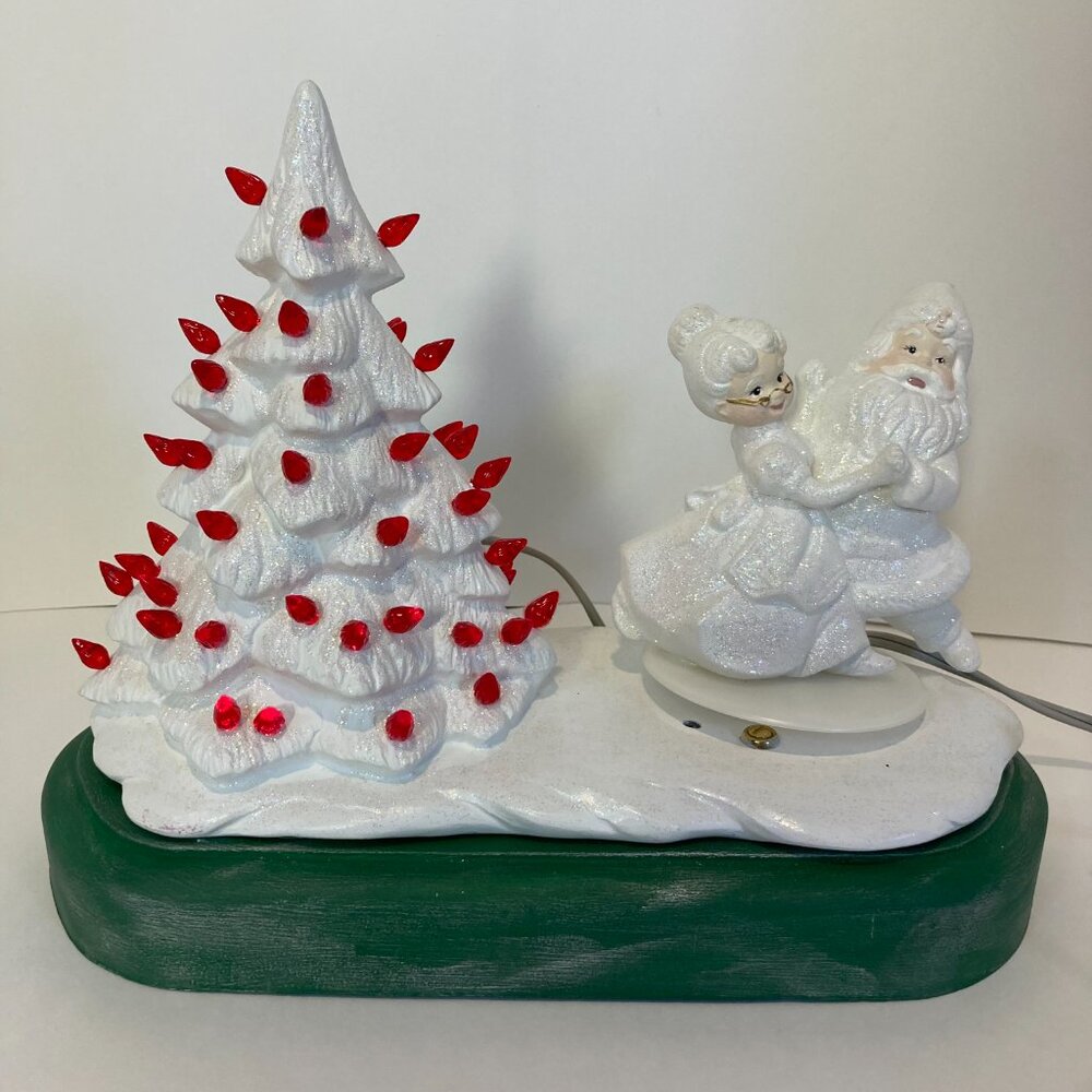 Vintage Santa & Mrs. Claus Dancing Lighted Christmas Tree Ceramic Music Figurine